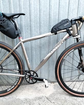 Gravel LYNSKEY Titanio L