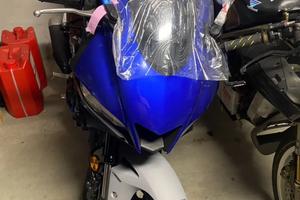 YAMAHA YZF R3 -Valuto Permute-
