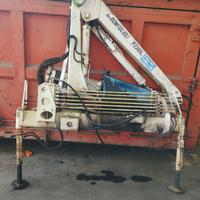 Gru da autocarro Bonfiglioli P2300L