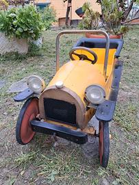 Macchinina Vintage a pedali