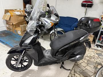 Kymco People 300i