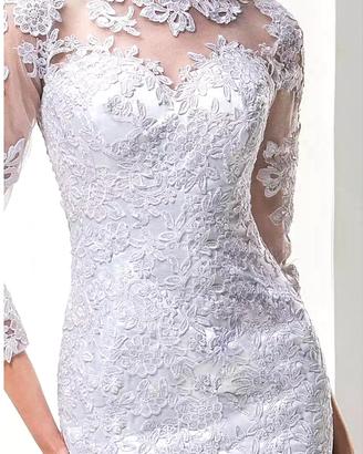 Abito da sposa corto in pizzo bianc
