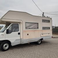 Camper CI 104 (caravan international)