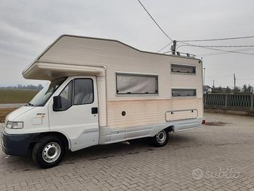 Camper CI 104 (caravan international)