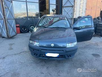 Ricambi Fiat Punto 1.2 benz 60cv del 2001