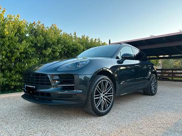 Porsche macan s approved