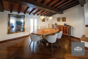 Attico / Mansarda di 212 m² con più di 5 locali a 