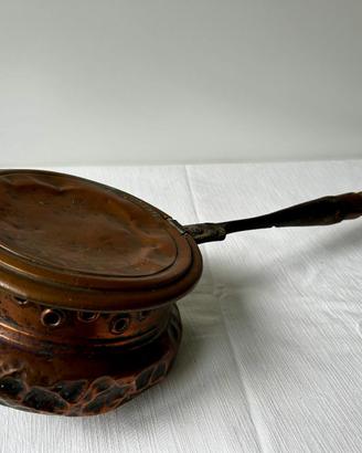 Scaldaletto antico in rame con manico in legno
