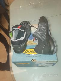 scarpa  trekking  grisport42  in vibram e gritex