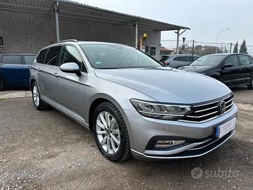 Volkswagen Passat Variant 2.0 TDI SCR EVO DSG Busi
