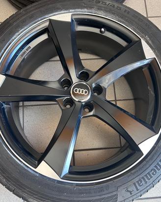 Cerchi in lega 20 per Audi Q5 con gomme