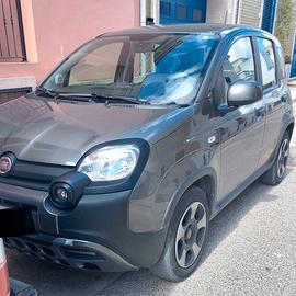 fiat panda cross ibrida  da privato