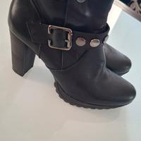 scarpa con tacco alto