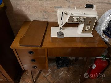 Mobile macchina da cucire