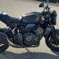 Honda cb1000r black edition