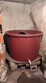 Tino per vino da 1000 litri con sottospina
