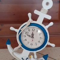Orologio da tavolo in stile marinaro.