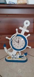 Orologio da tavolo in stile marinaro.