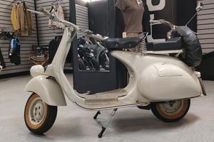 Piaggio Vespa 125 (VN)