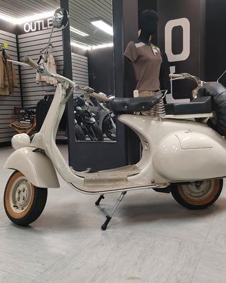 Piaggio Vespa 125 (VN)