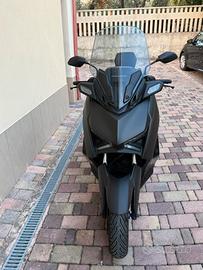 Yamaha Xmax 300