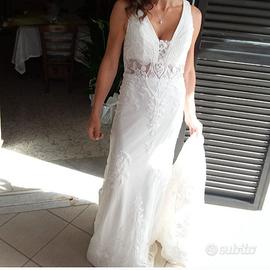 Abiti da sposa uno x la mattina uno x  la sera x