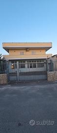 villa 2 appartamenti Ischitella 