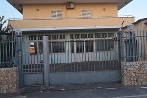 villa 2 appartamenti Ischitella 
