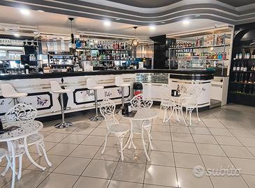 Cessione di attivita' bar zona san giovanni