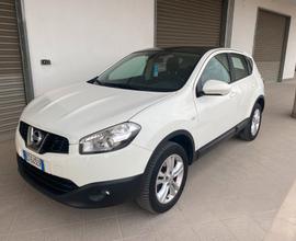 NISSAN QASHQAI 1.5 DCI 110CV con tetto
