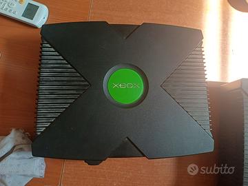 Xbox classic completa di pad e cavi
