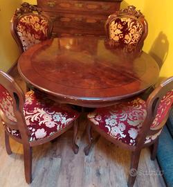 Set tavolo allungabile, 4 sedie in legno massiccio