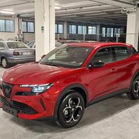 Alfa Romeo Junior 1200 Turbo mhev Hybrid eDCT6 Km.