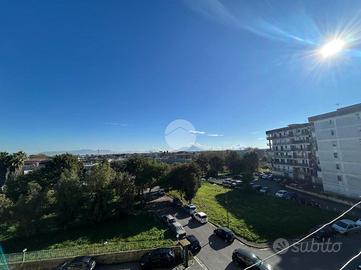 3 LOCALI A GIUGLIANO IN CAMPANIA