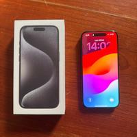 IPhone 15 Pro nero