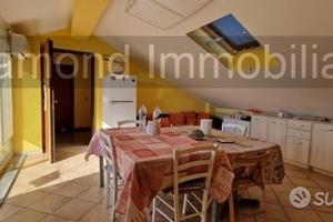 Appartamento con mansarda e garage a Mascali