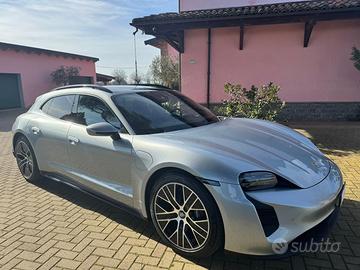 Porsche Taycan Turismo Performance - 2023