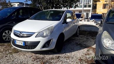 Opel Corsa 1.2 85CV 3 porte GPL-TECH Club