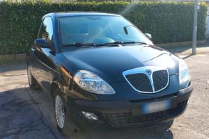 Lancia ypsilon 1.2 16v Platino
