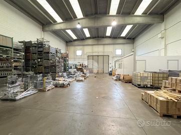 CAPANNONE A CASTEGNATO