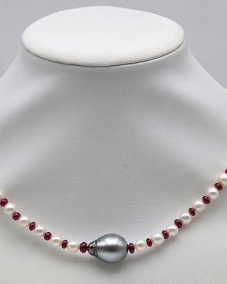 Collana perle akoya da 5.5 a 6/rubini/perla tahiti
