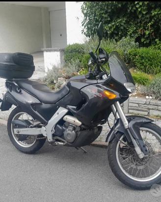 aprilia pegaso 650