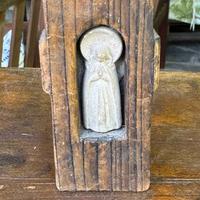 Madonna statutetta incastonata