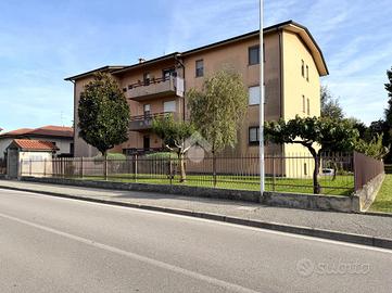 3 LOCALI A CALUSCO D'ADDA