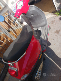 Vespa 4t