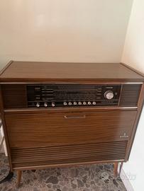 Mobile radio/giradischi