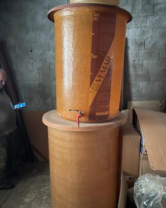 Contenitori per vino in vetroresina