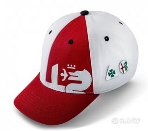 Cappello Alfa Romeo rosso e bianco