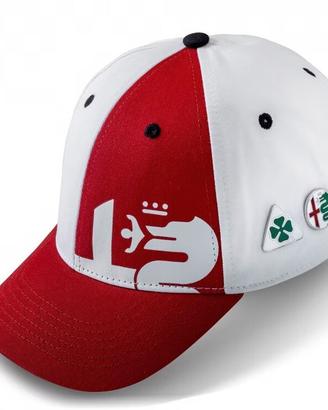 Cappello Alfa Romeo rosso e bianco