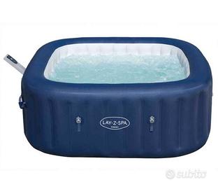 piscina idromassaggio SPA